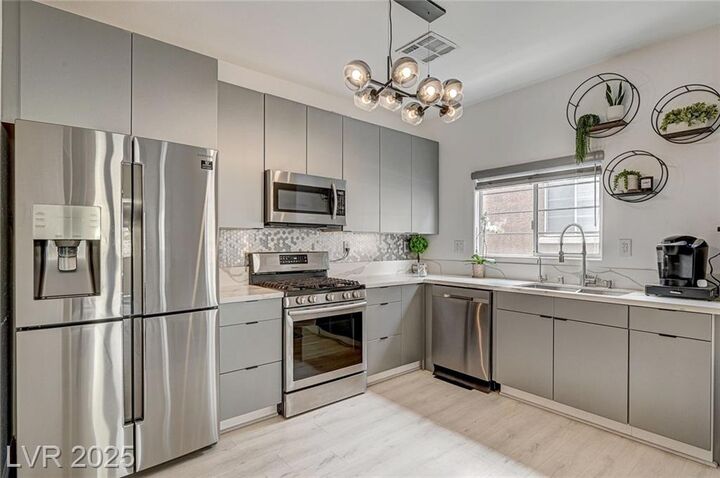 10270 Gilmore Canyon Court 202  Las Vegas NV 89129 photo