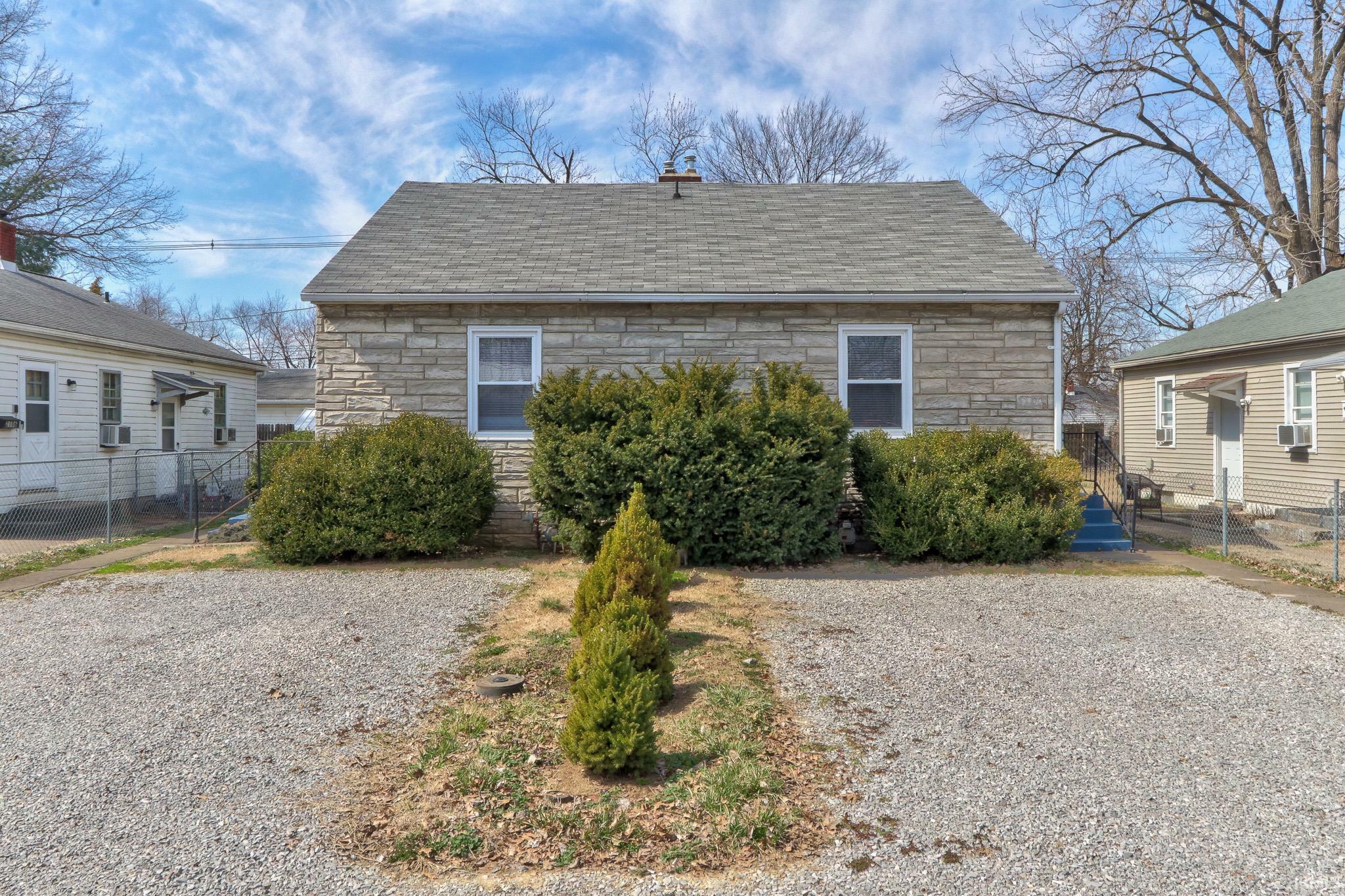 Property Photo:  2108 Haven Drive  IN 47711-4136 