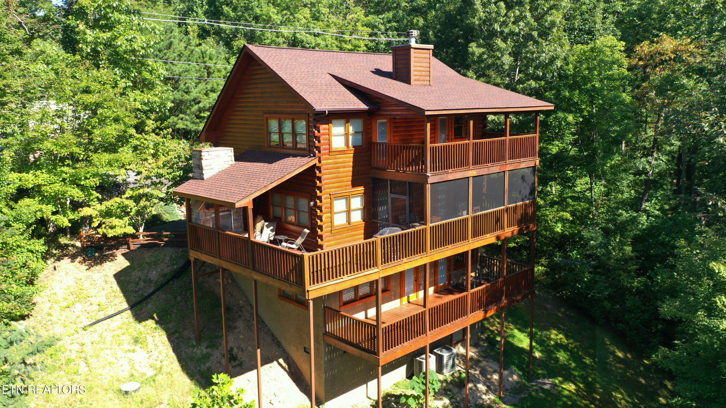 Property Photo: 616 Deer Path Lane TN 37738