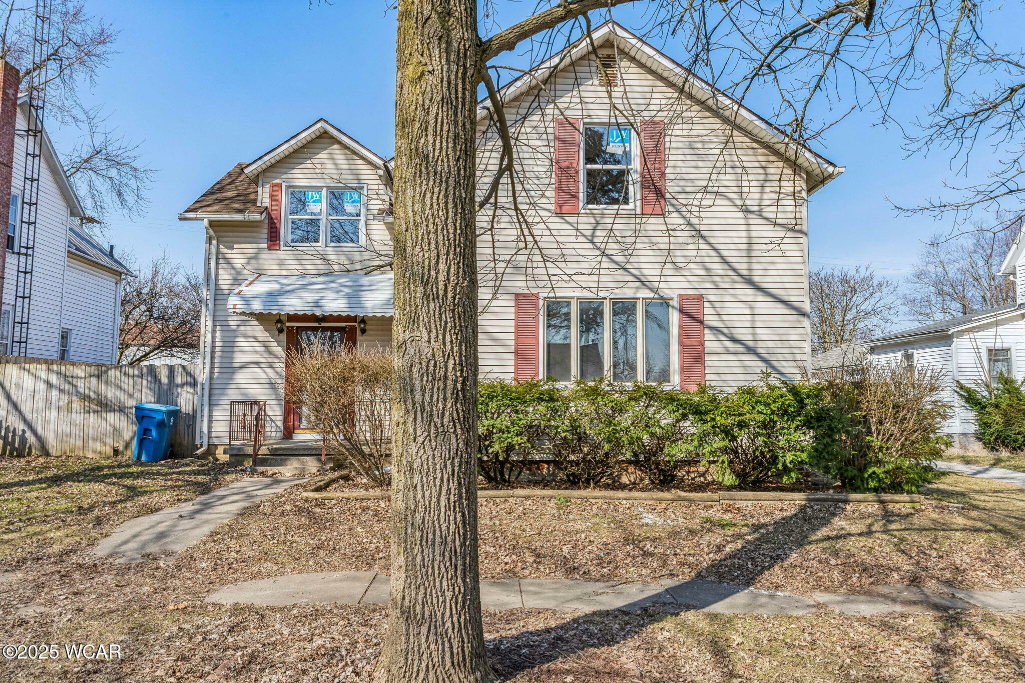 Property Photo: 409 N High Street OH 43326
