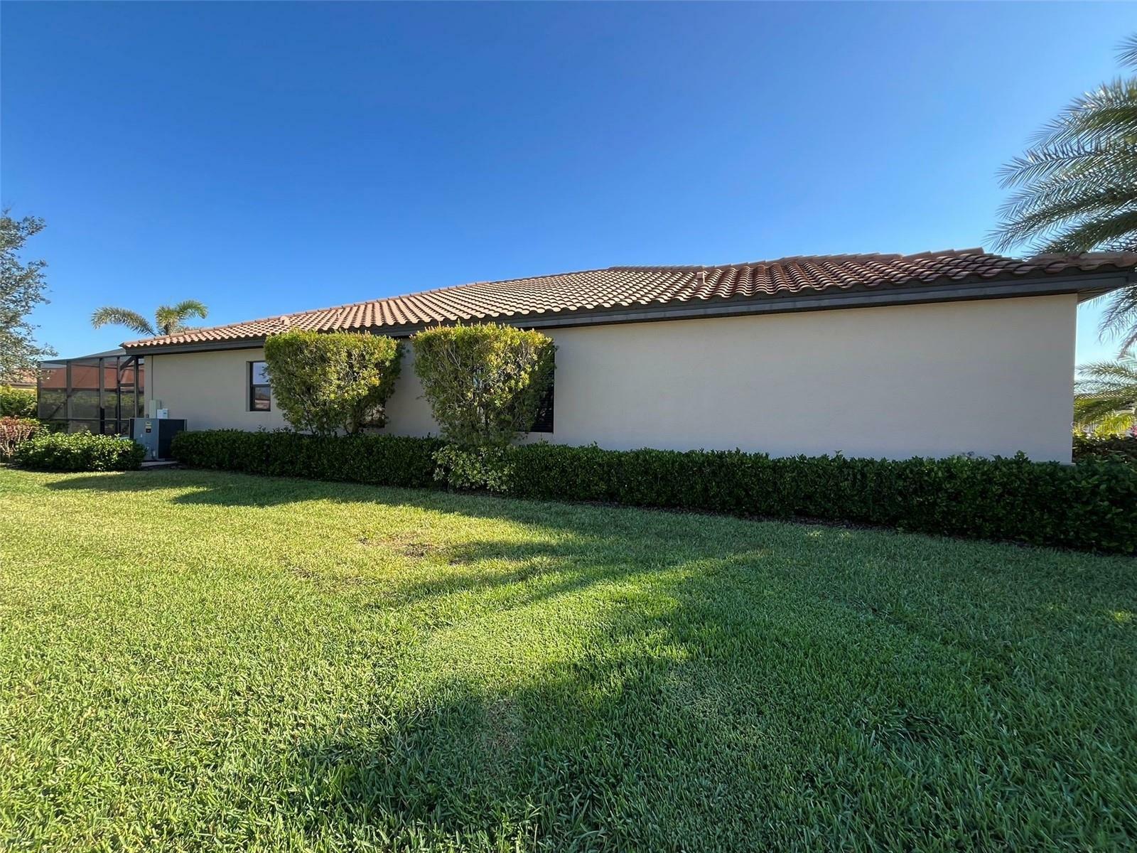 Property Photo:  13240 Amerigo Lane  FL 34293 