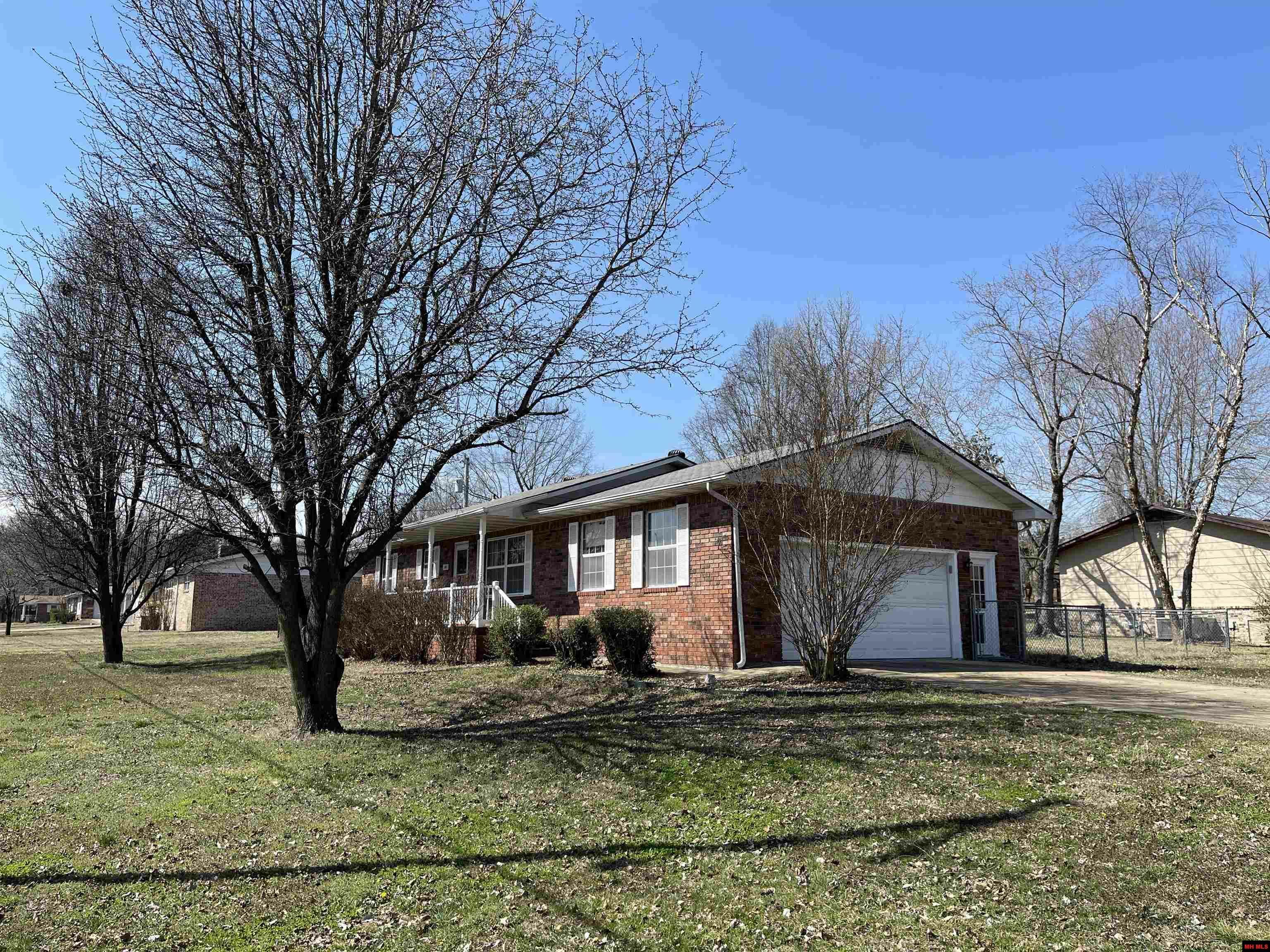 Property Photo: 501 Arkansas Avenue AR 72653