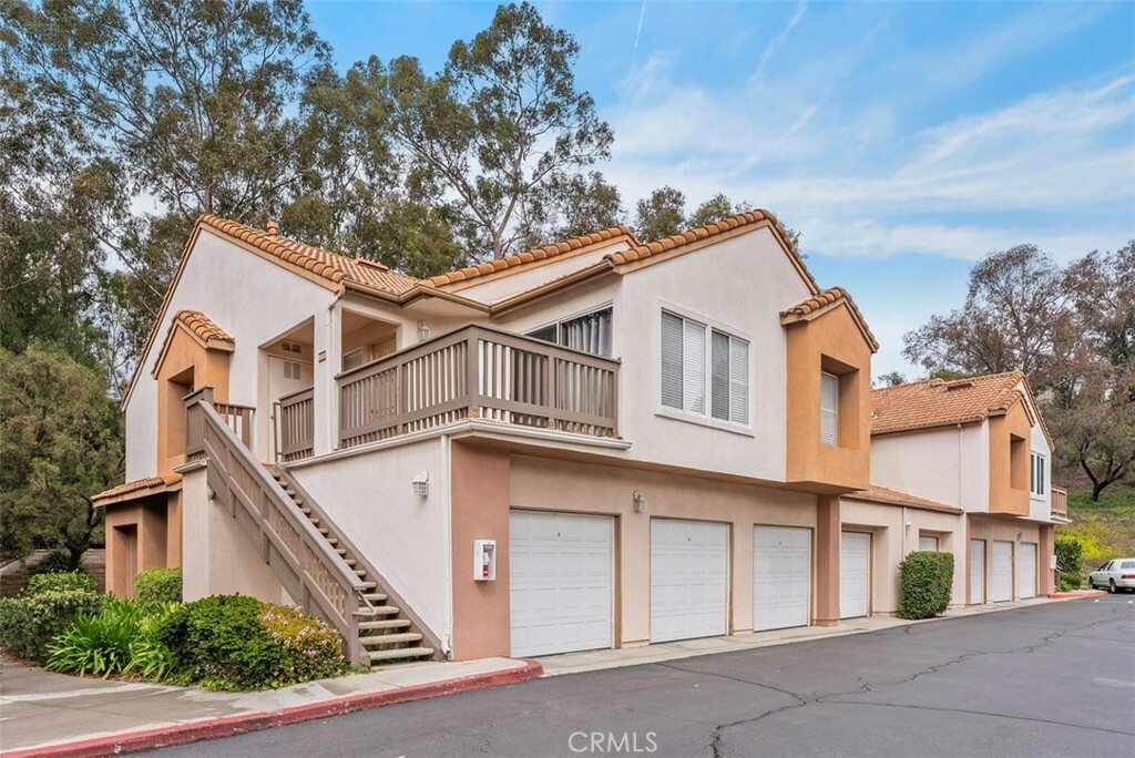 Property Photo:  28077 Caldaro  CA 92677 