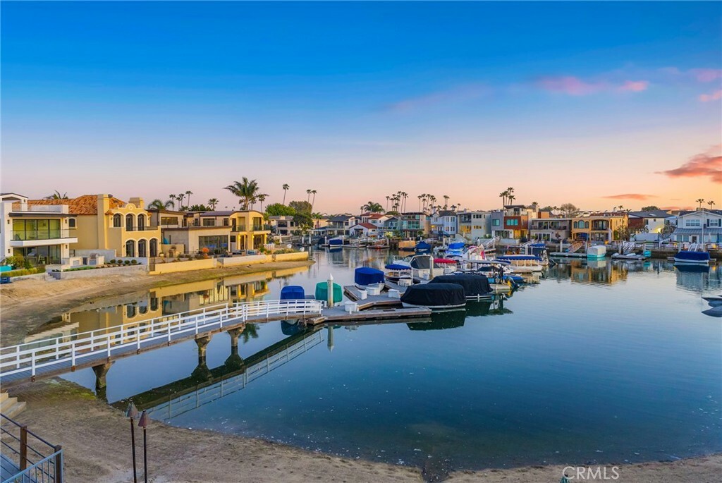 Property Photo:  14 Balboa Coves  CA 92663 