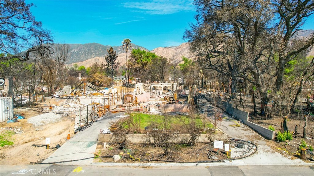 Property Photo: 139 E Las Flores Drive CA 91001