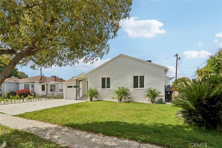 Property Photo:  6417 Jamieson Avenue  CA 91335 