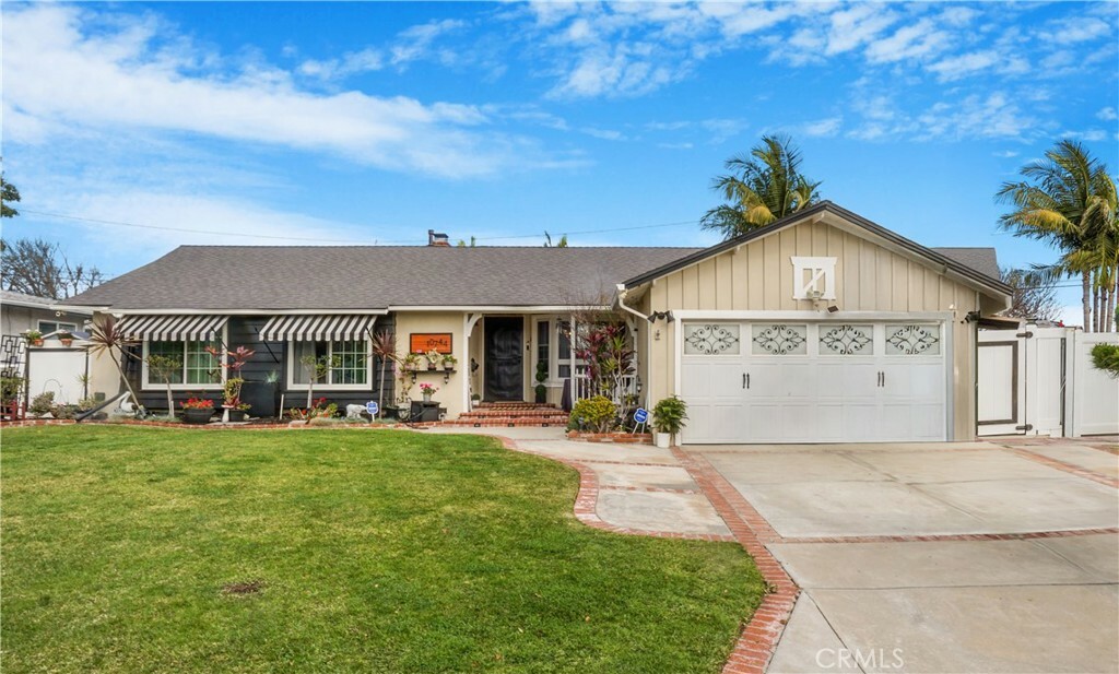 Property Photo:  10744 Bogardus Avenue  CA 90603 