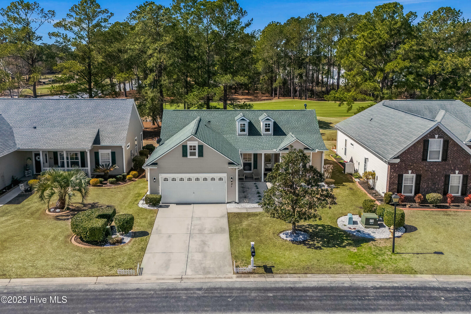Property Photo:  641 Meadowbrook Lane  NC 28467 