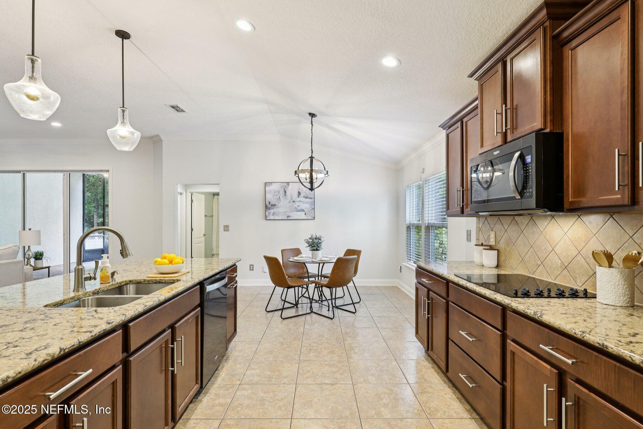Property Photo: 741 W Kings College Drive FL 32259
