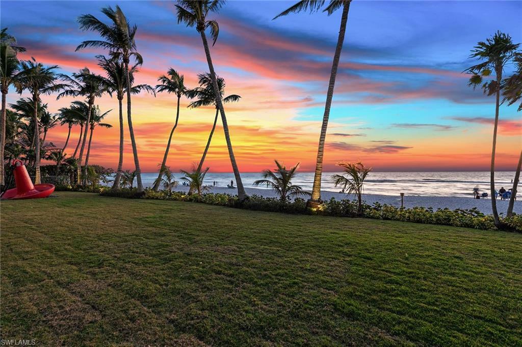 Property Photo: 30 3rd Ave S FL 34102