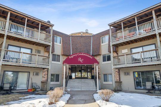 2005 E 122nd Street A23  Burnsville MN 55337 photo