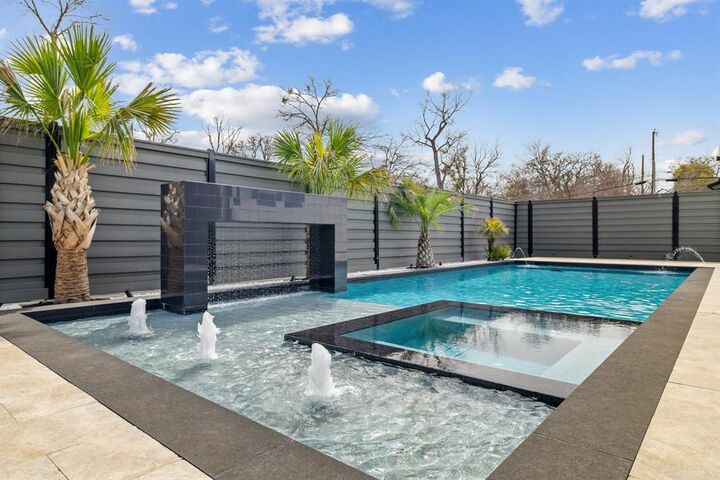 1515 N Fielder Road  Arlington TX 76012 photo