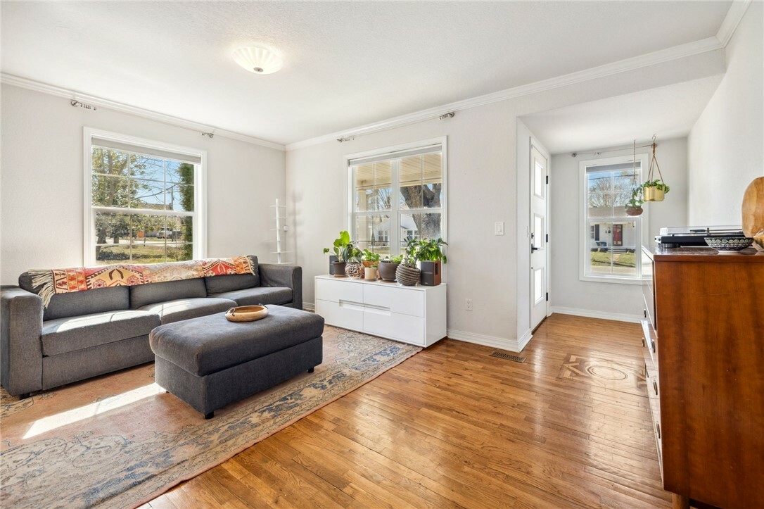 Property Photo: 706 NW B Street AR 72712