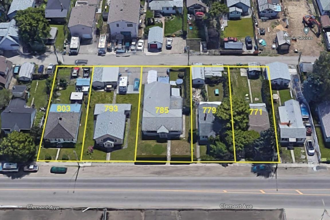 Photo de la propriété:  803 Clement Avenue  BC V1Y 7C9 