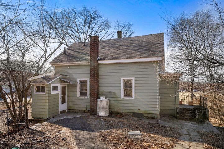 Property Photo:  66 Rockland Place  MA 02464 