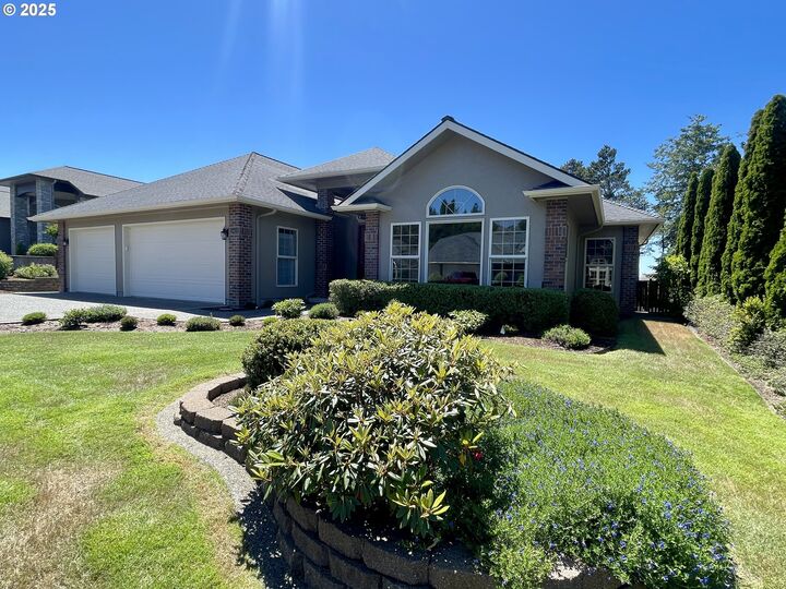 2180 Hayes St  North Bend OR 97459 photo