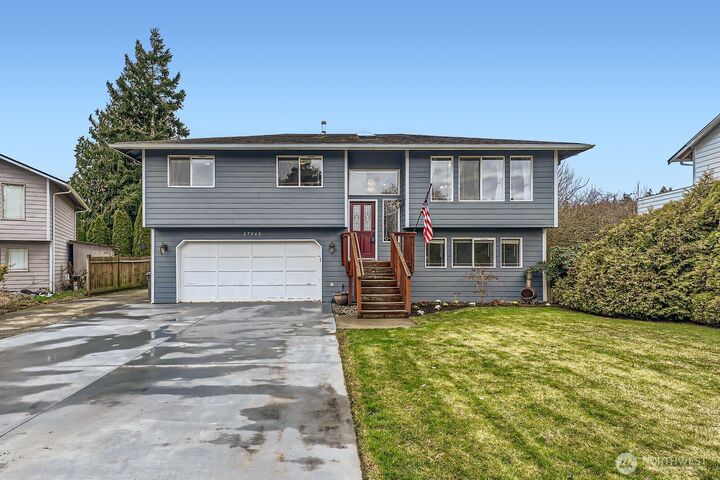 27548  79th Drive NW  Stanwood WA 98292 photo