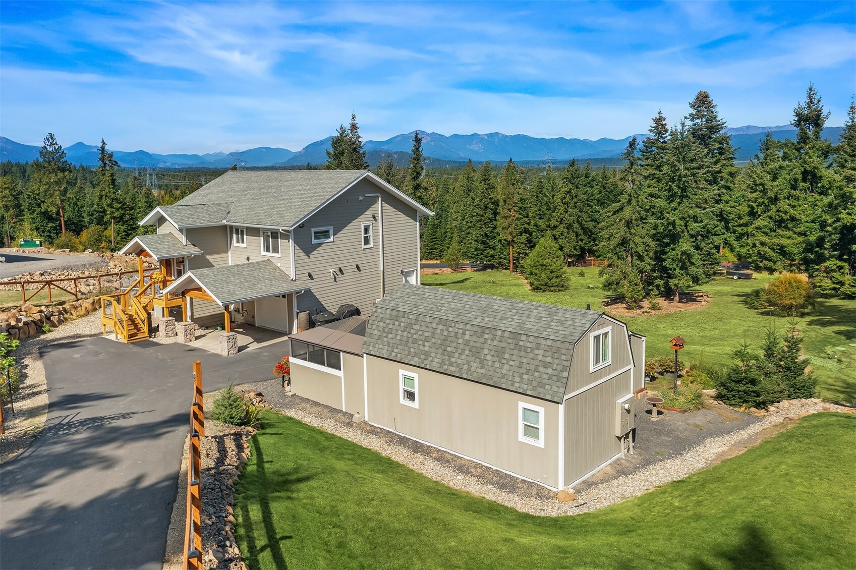Property Photo: 961 Rocky Mountain Way WA 98922