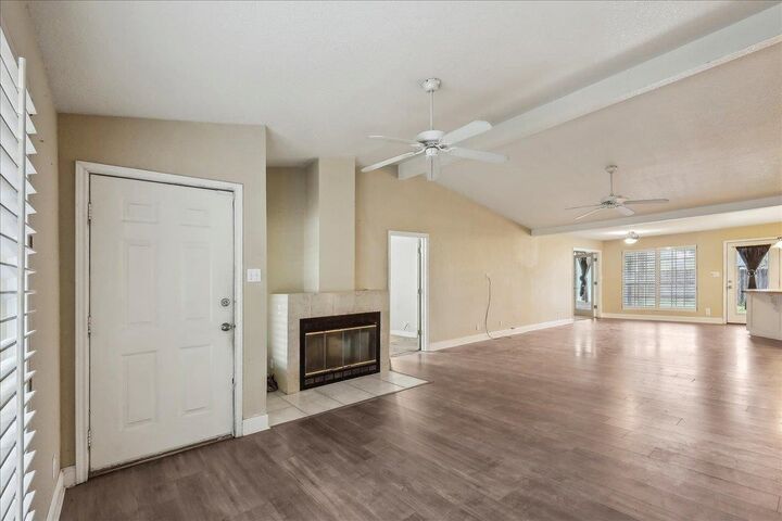 Property Photo:  9 Circle P  TX 77630 