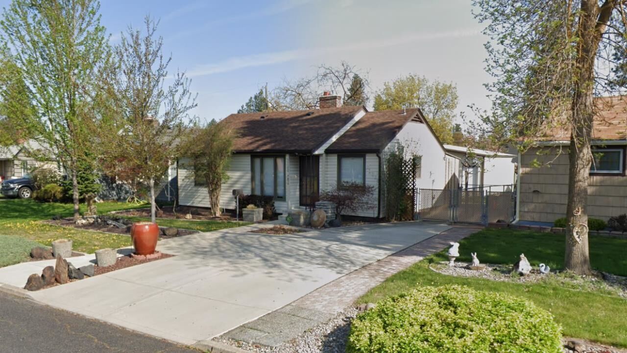 Property Photo:  1123 E 40th Ave  WA 99203 