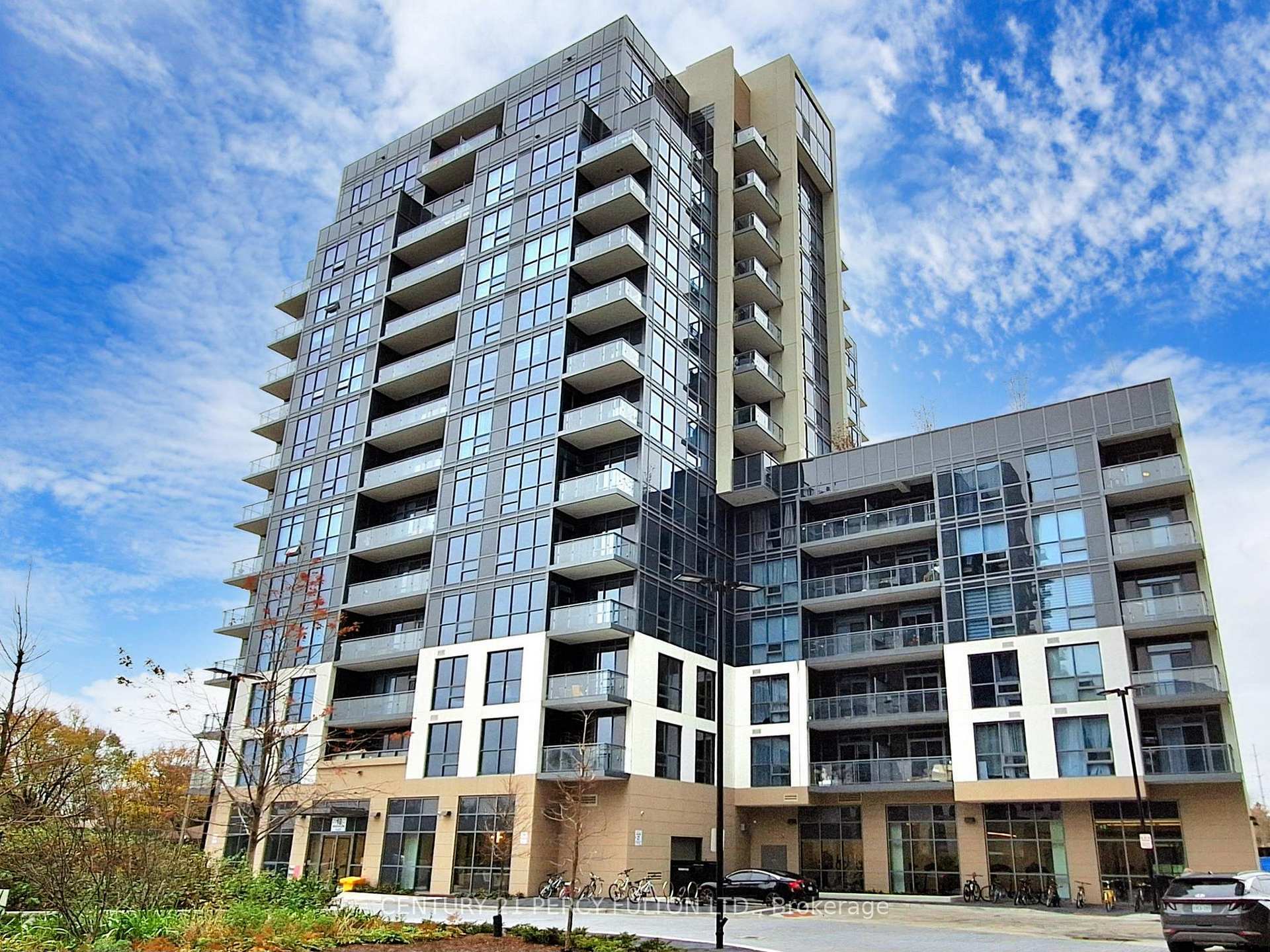 Photo de la propriété:  10 Meadowglen Place Lph 01  ON M1G 0A8 