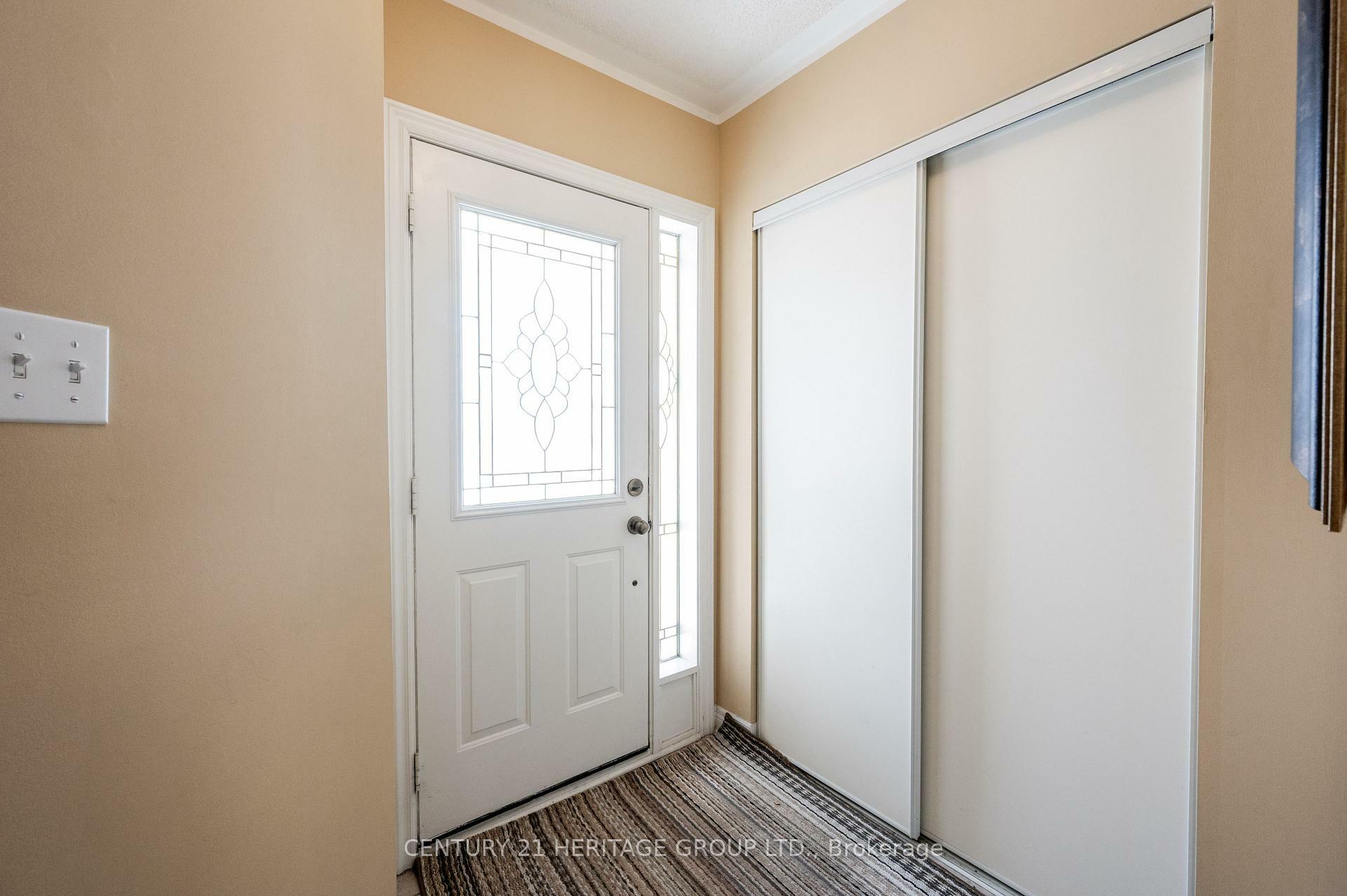 73 Solway Avenue  Vaughan ON L6A 2W8 photo