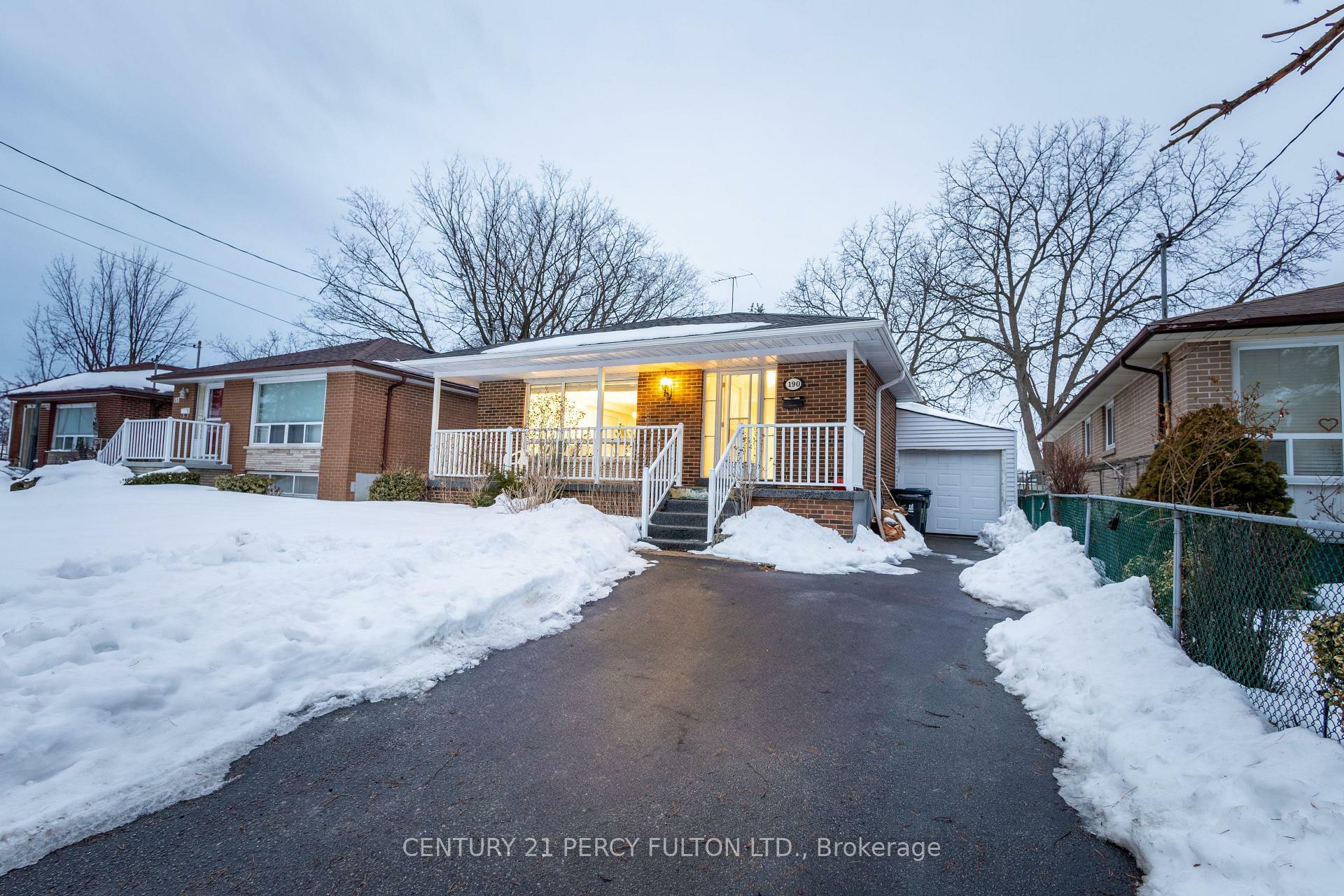 Photo de la propriété: 190 Morningside Avenue ON M1E 3C9
