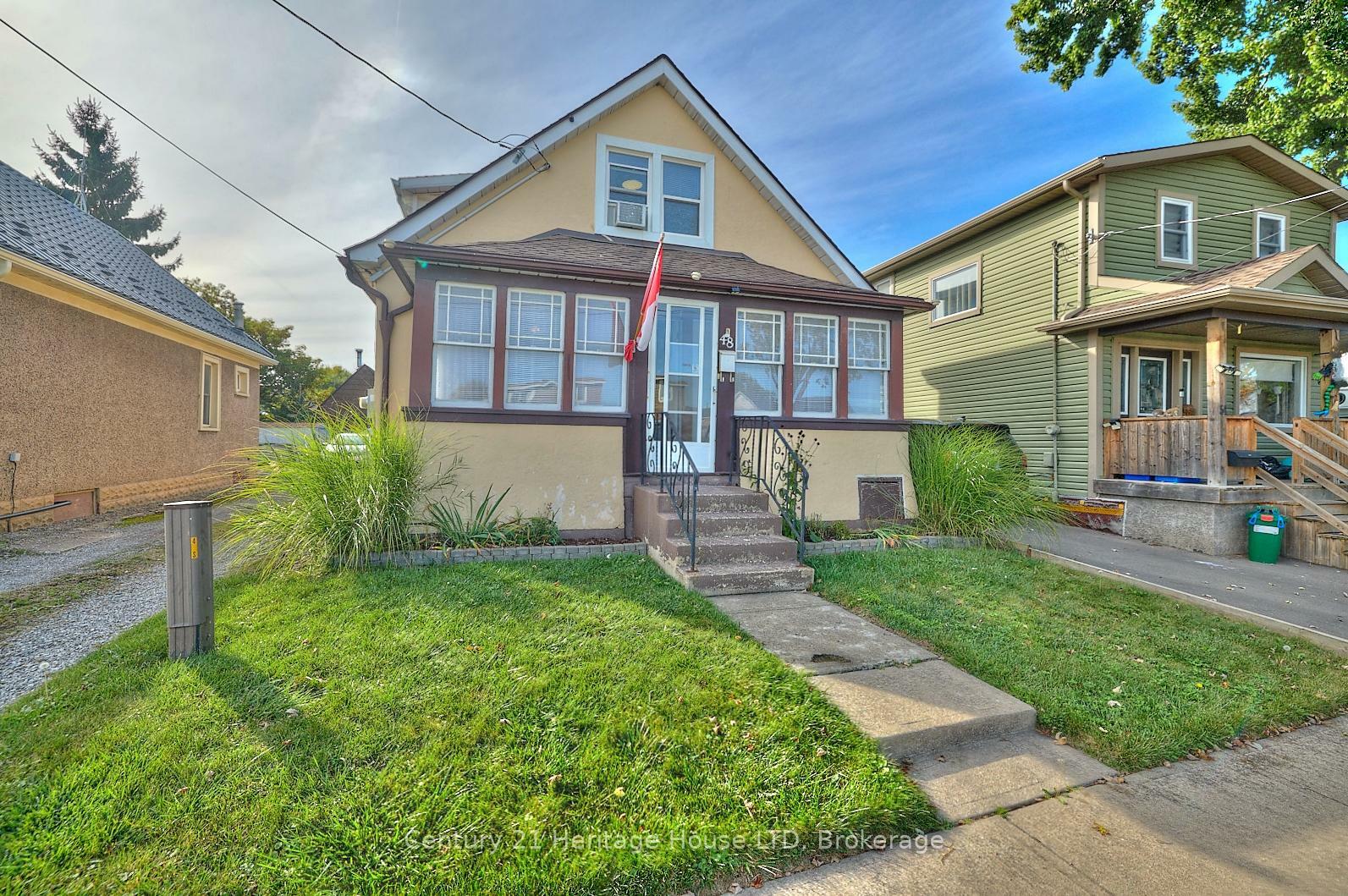 48 Semley Avenue  Welland ON L3C 1X4 photo