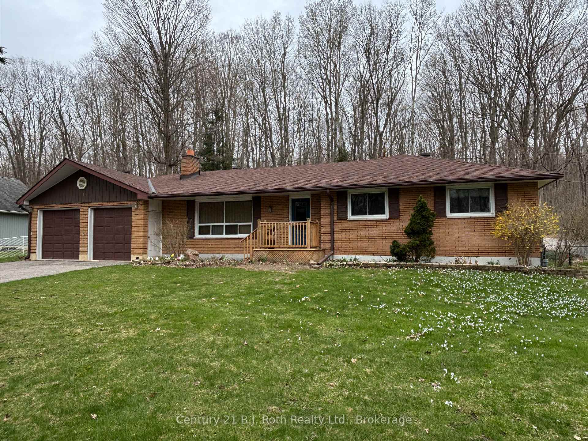 Property Photo: 864 Midland Point Road ON L4R 5G2