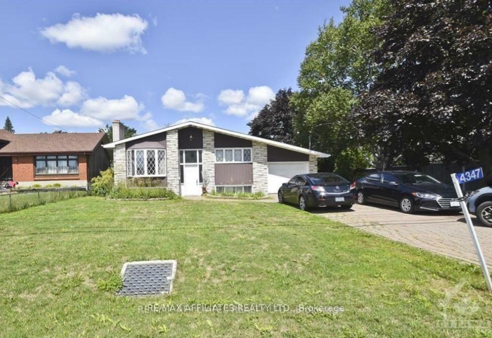 Property Photo: 4347 Innes Road ON K1C 1T1