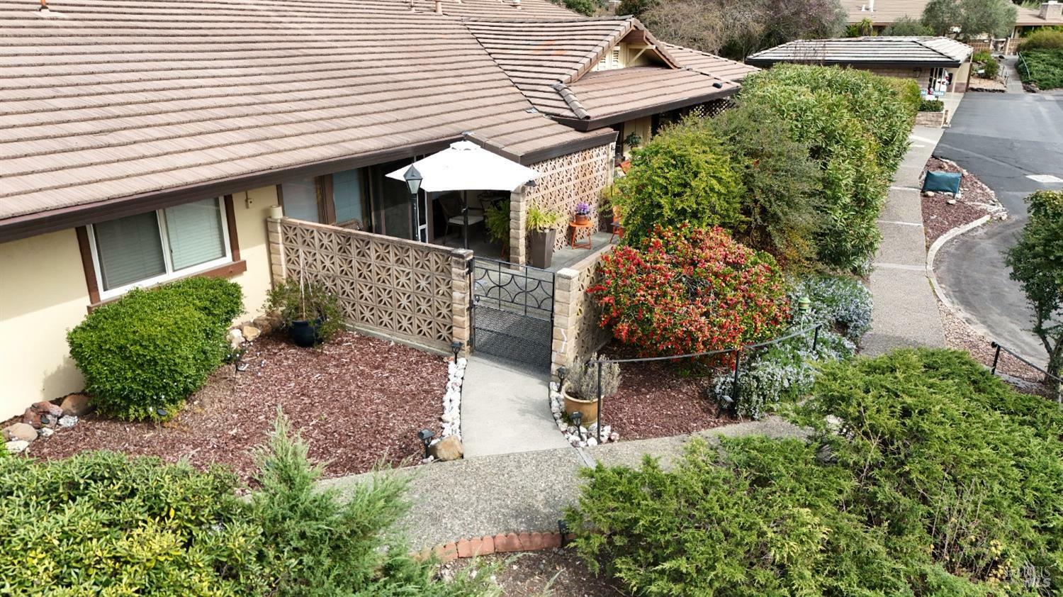 Property Photo: 442 Las Casitas Court C CA 95403