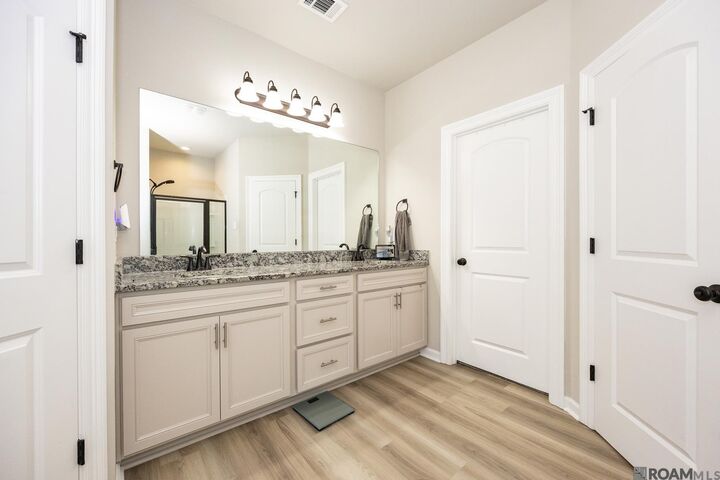 Property Photo:  25774 Comfort Ln  LA 70726 