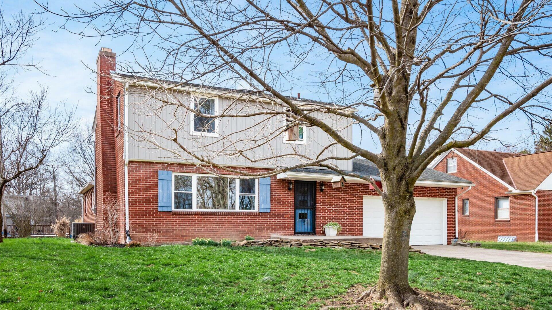 3125 E Highland Drive  Zanesville OH 43701 photo