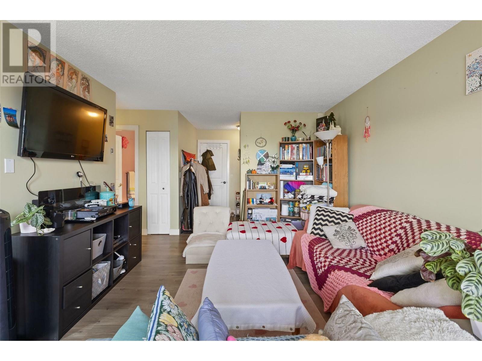 Property Photo: 1810 Summit Drive 44 BC V2E 2C7