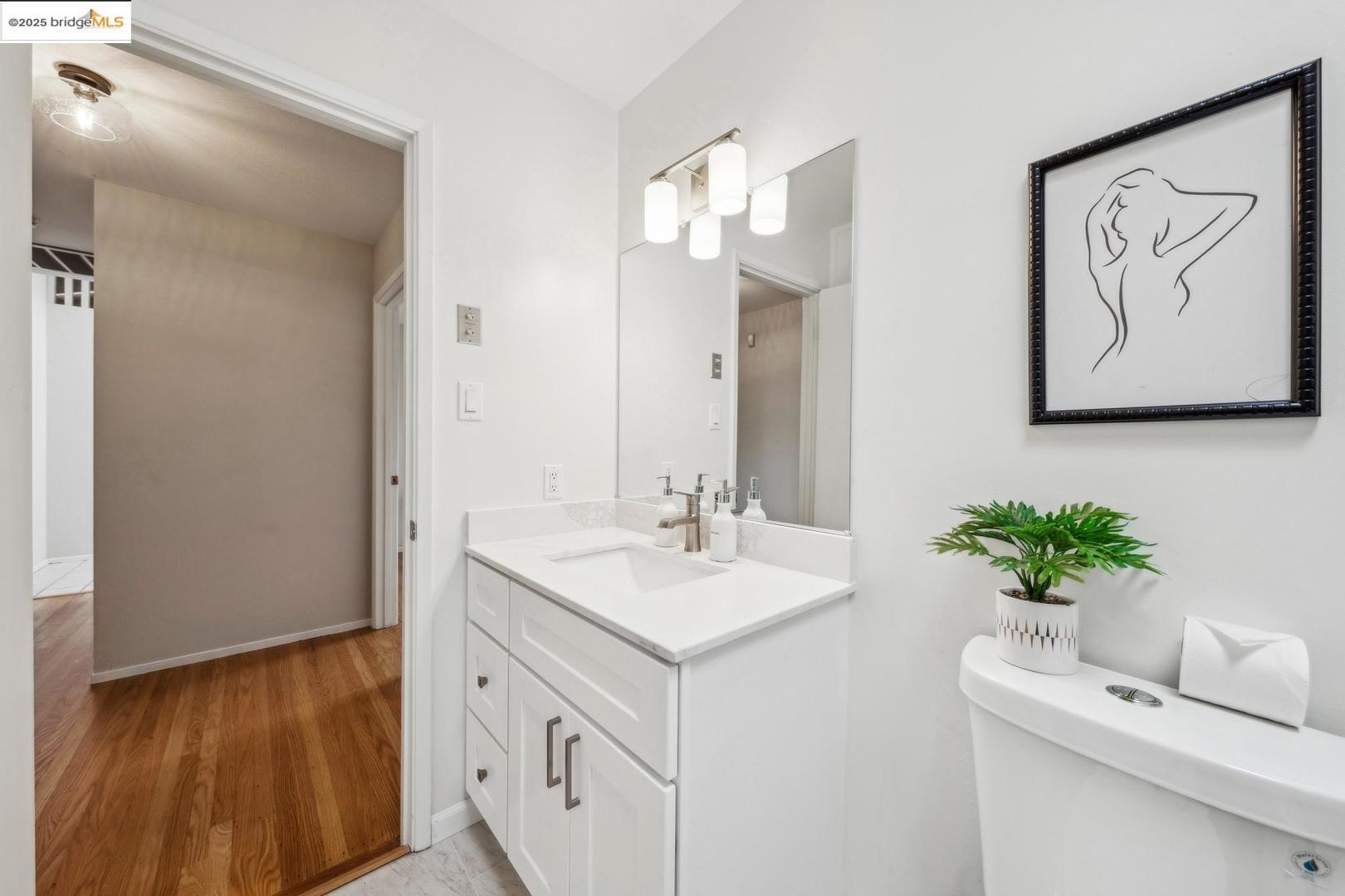 Property Photo: 1000 Sherman St CA 94501