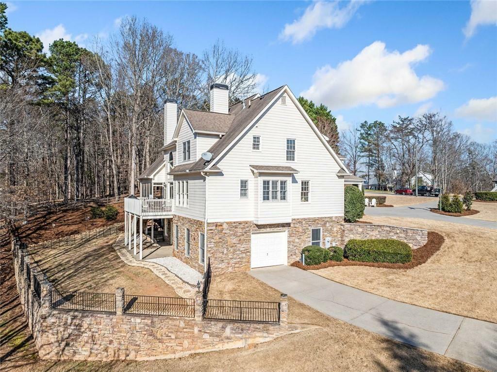 Property Photo: 332 Williamfalls Drive GA 30114