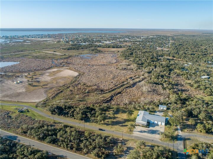 6498 Hwy 35 N  Rockport TX 78382 photo
