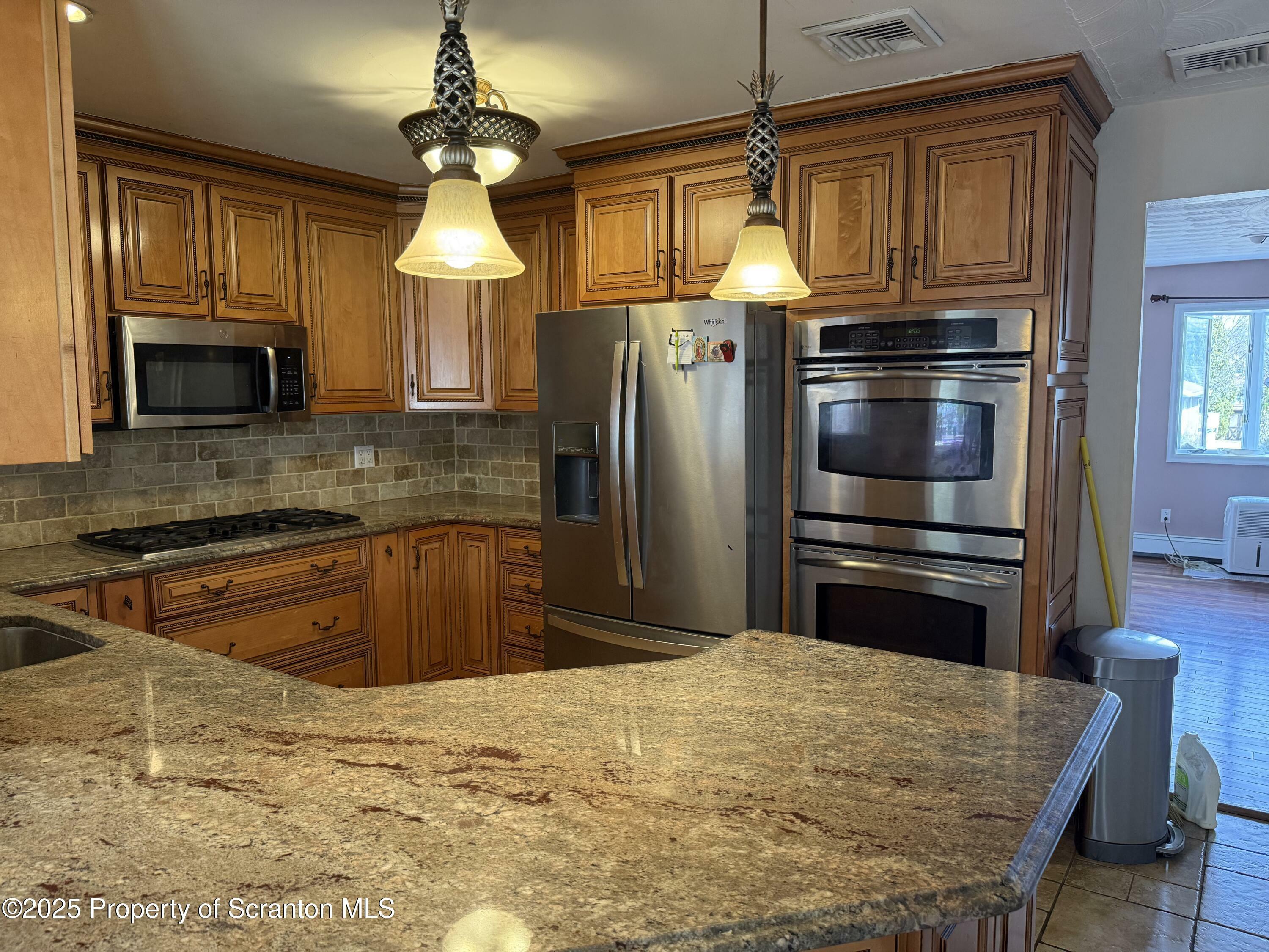 Property Photo: 620 Spruce Street PA 18447