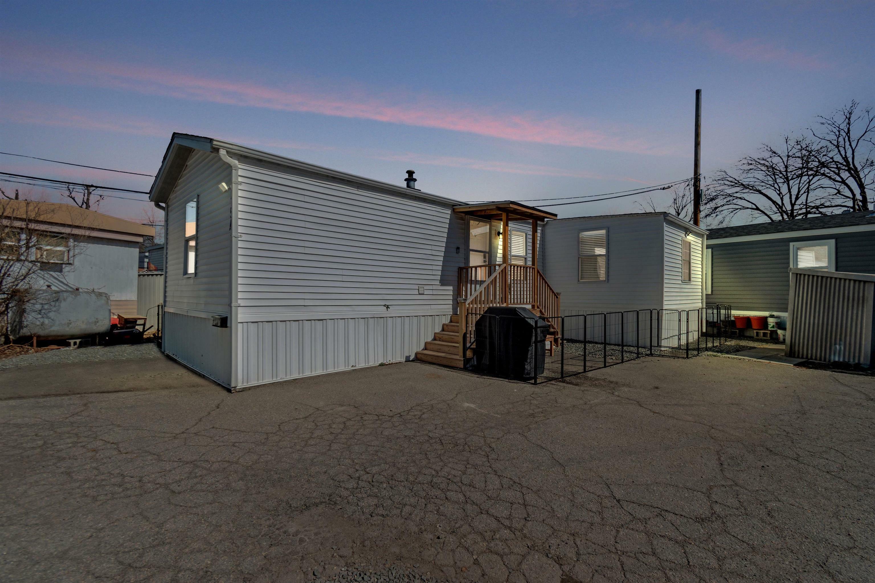 15A Avenue C  Moonachie NJ 07074 photo