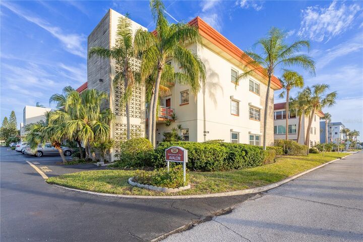 Property Photo:  5840 30th Avenue S 305  FL 33707 