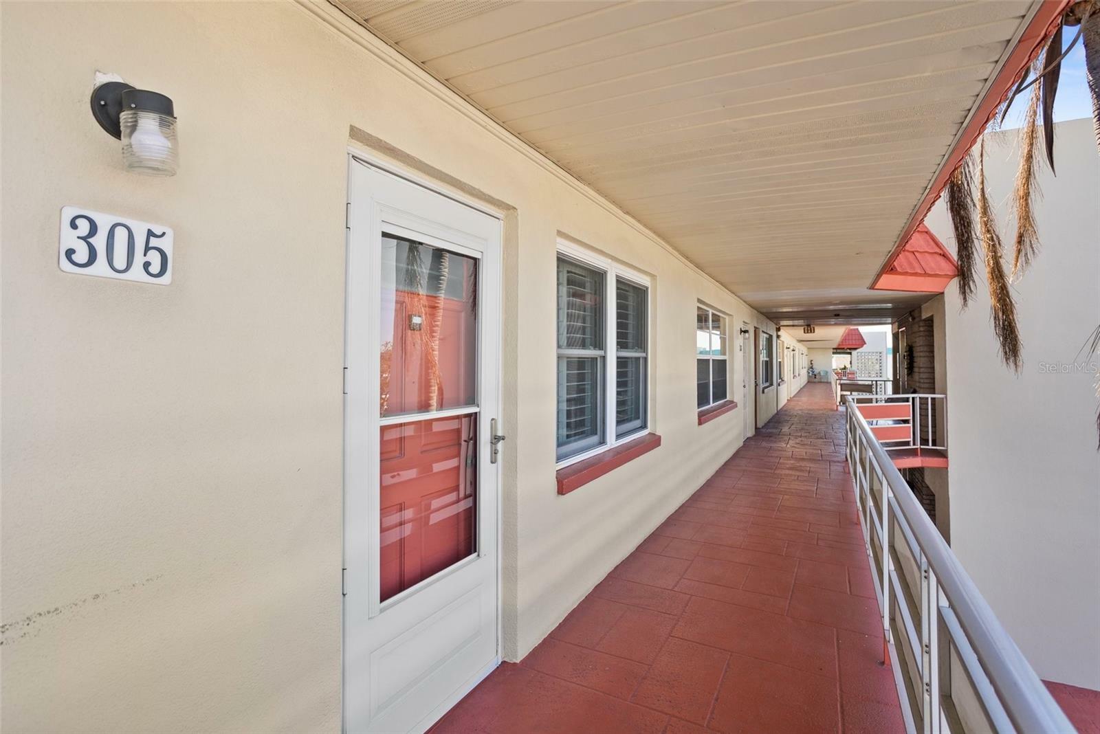 Property Photo: 5840 30th Avenue S 305 FL 33707
