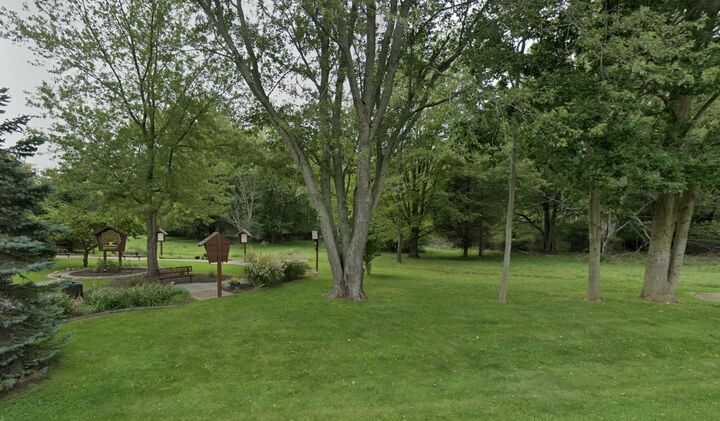 Property Photo: 295 Beachwood Way MI 49406