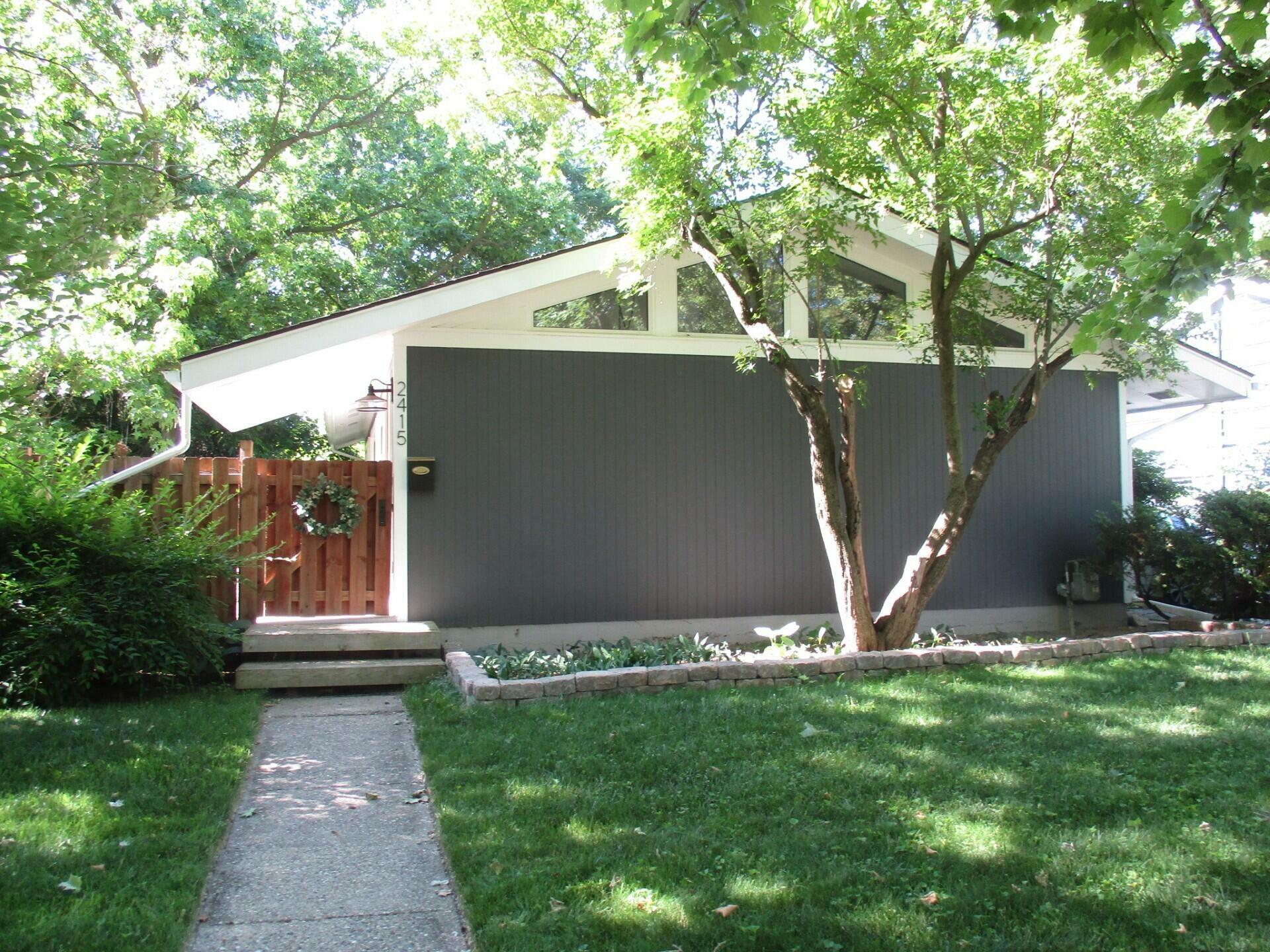 2415 Walter Drive  Ann Arbor MI 48103 photo