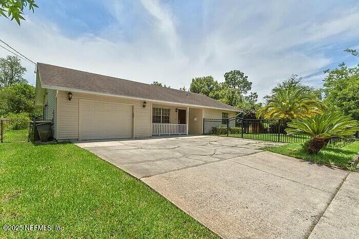 Property Photo: 6612 Barnes Road S FL 32216