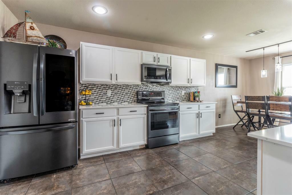 Property Photo: 2304 Cavalry Drive TX 76177