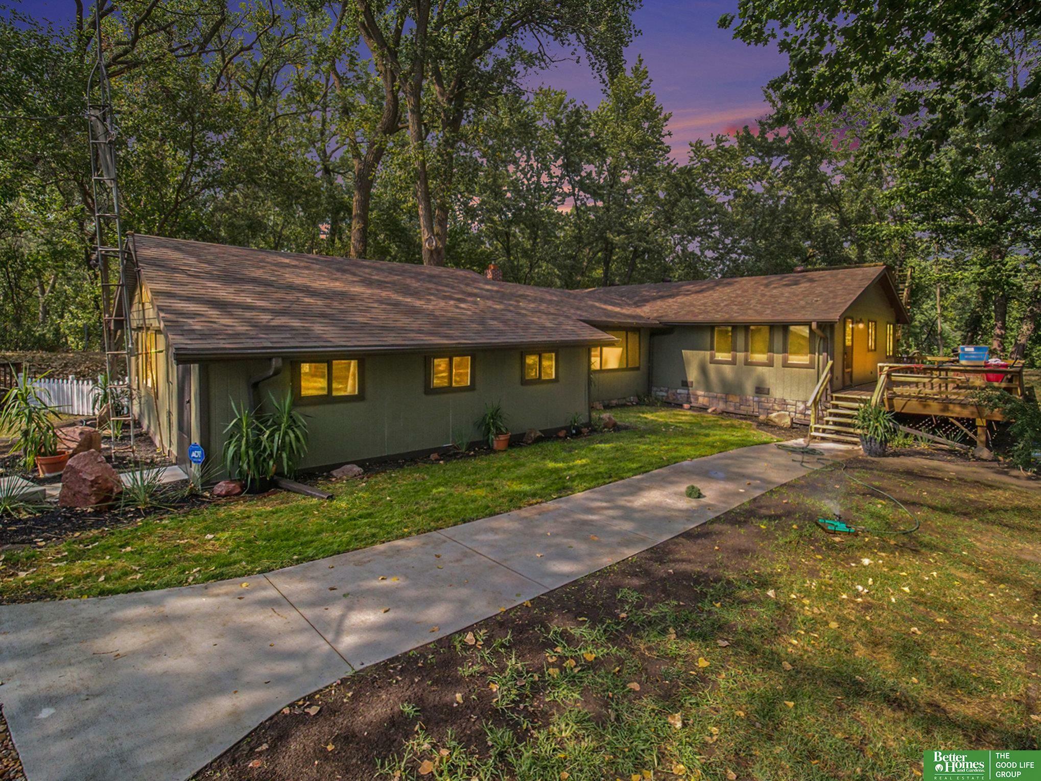 Property Photo: 18580 SW 89 Road NE 68341