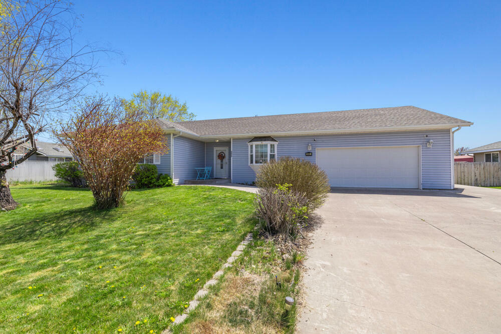 Property Photo: 5672 American Avenue OR 97603