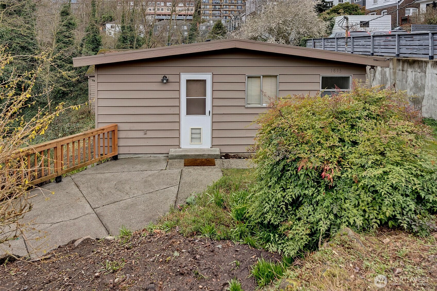 Property Photo: 1813 Taylor Avenue N WA 98109