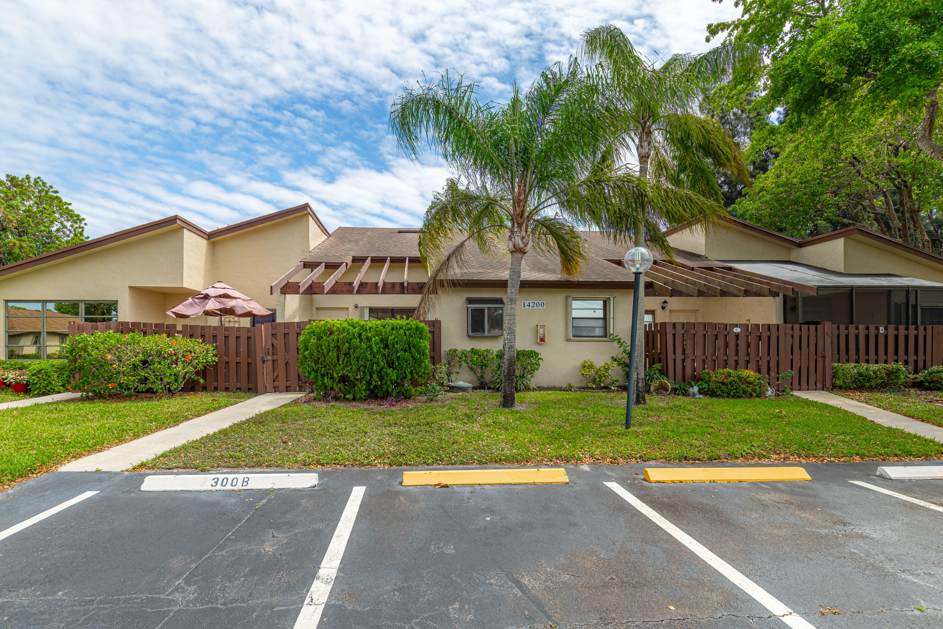 Property Photo: 14200 Nesting Way B FL 33484