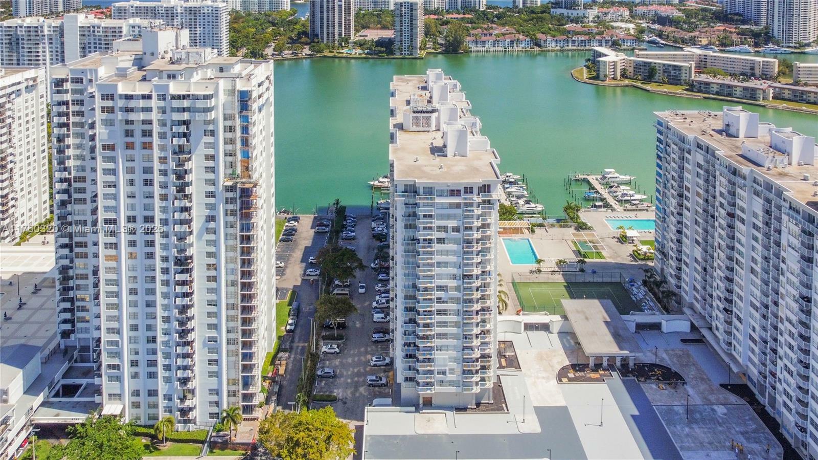 Property Photo: 18011 Biscayne Blvd 1103 FL 33160